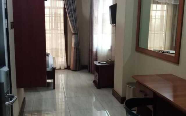 Hera Hotel