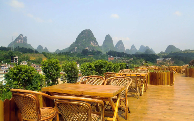 Yangshuo Village Retreat