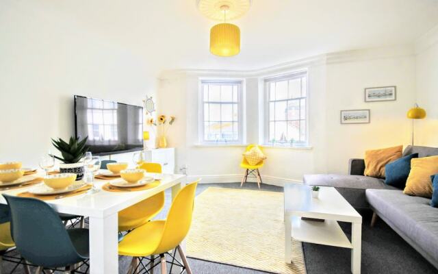 The Skye Seaview Apartment