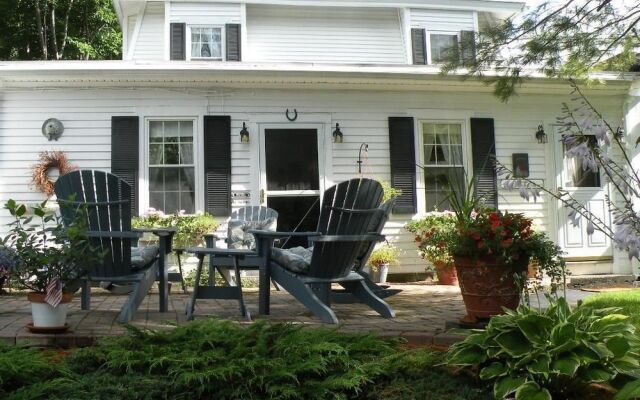 Yardarm Village Inn