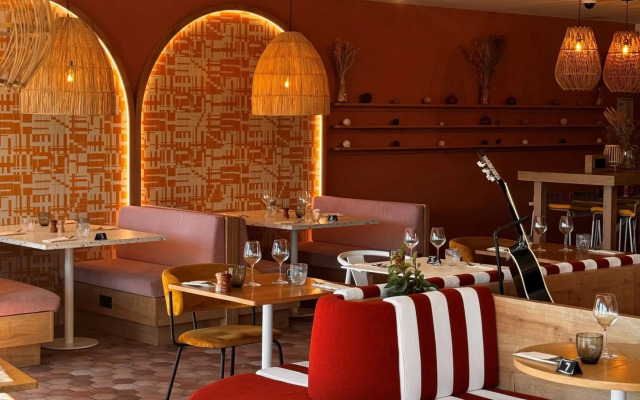 ibis Istres Trigance