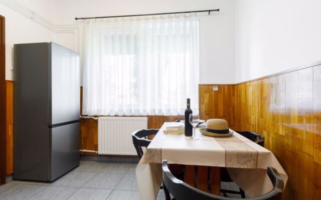 House Pioneer Balatonfenyves