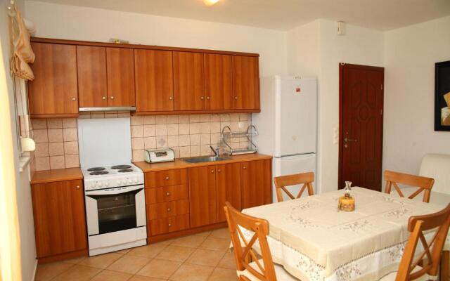 Apartment in Theologos