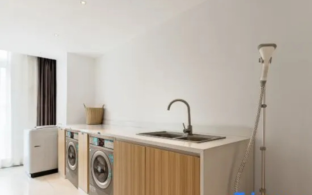 City Comfort Inn Hotel (Zhongshan Daxin Xindu Hui Xiaolan High-Speed Railway Station)