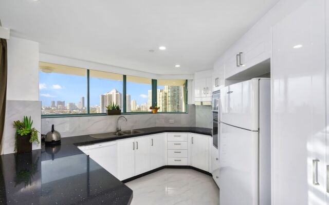Crown Towers Resort Private Apartments