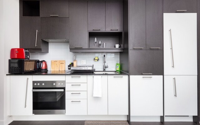 TopLine Suites - Nelson Street