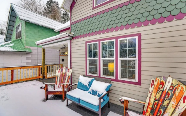 13 Mi to Skiing: Downtown Wallace Home w/ Deck
