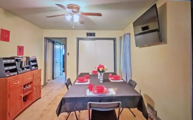 PIEDMONT DRIVE Apartment 1