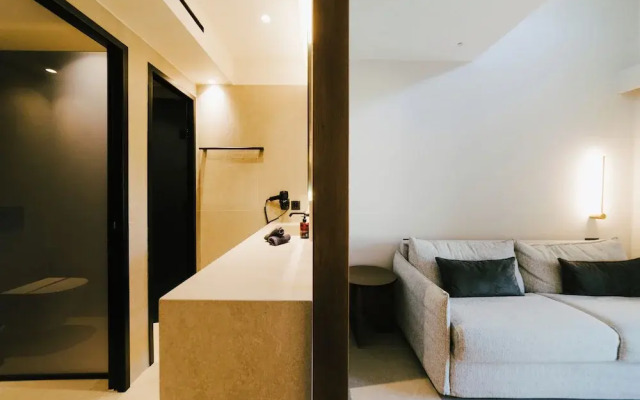 Lan-Go Luxury Living