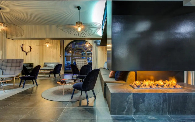 Thedrus luxury apt, swimming pool, SPA & more