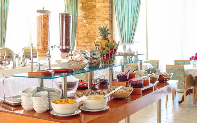 Chryssi Akti, Sure Hotel Collection by Best Western