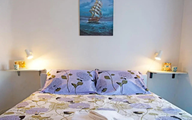 Three-Bedroom Apartment Jadranovo with an Outdoor Swimming Pool 08