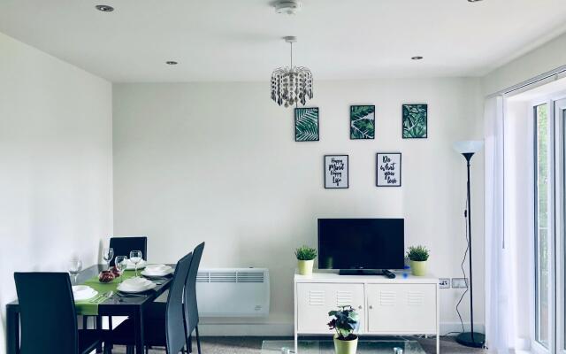 Snapos Luxury Serviced Apartments – Shield House