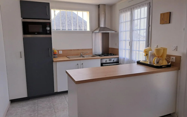 Comfortable Holiday Home Near the Beach