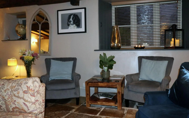 Horse & Groom - Upper Oddington