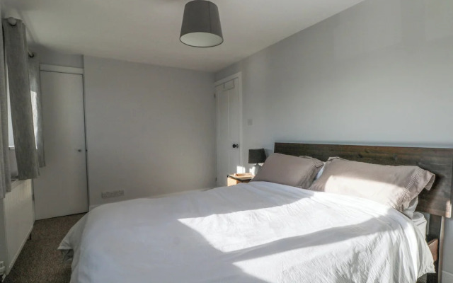 7 Daltons Place