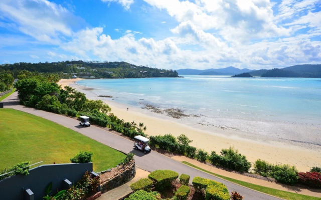 Beach Lodges