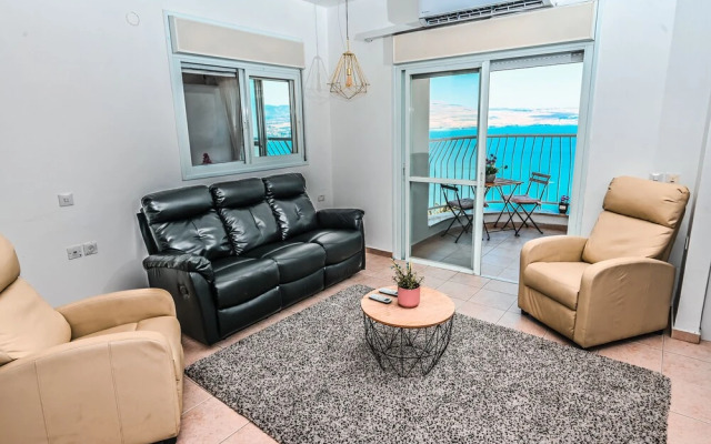 lakeview apartment