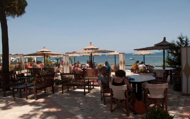 Castello Beach Hotel