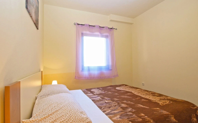 Apartment 1468