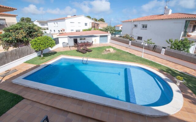 Casa en Calafell con piscina privada (R91)