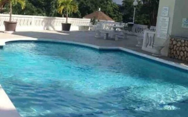 Immaculate 1-bed Villa in Ocho Rios