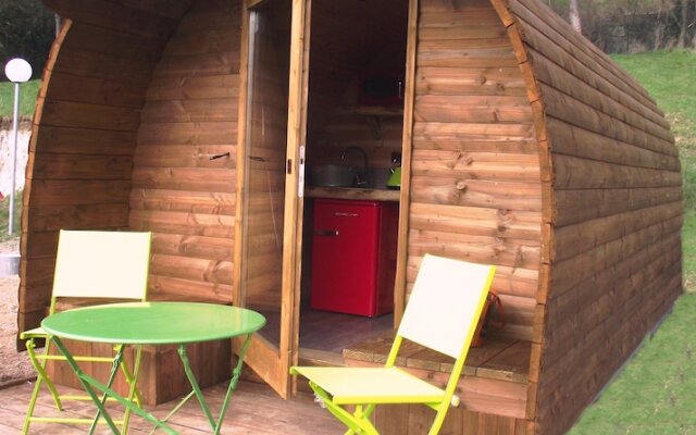 La Colline Aux Cabanes