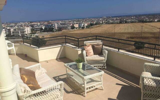 Stunning 8 bed Penthouse in Altinkum ,didim