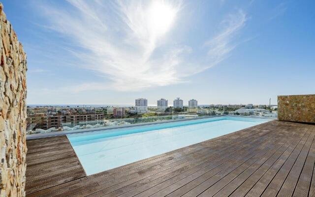 Modern 2 Bed Apartment - Albufeira - Roof Top Pool