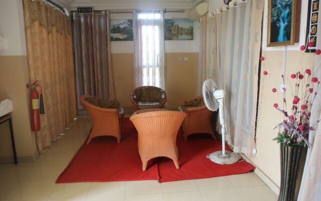 DeeGold Guest Home
