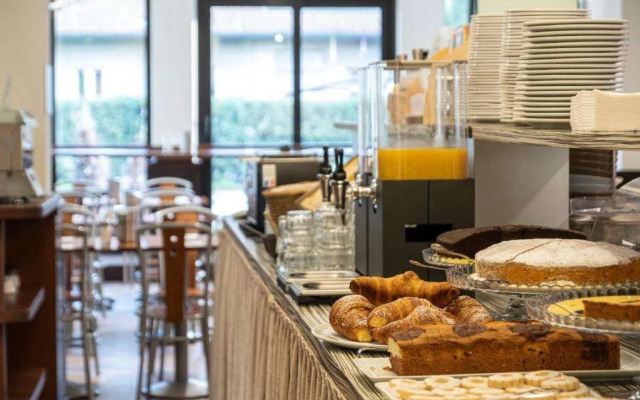 Le Palme - Adults Only (10 years old)