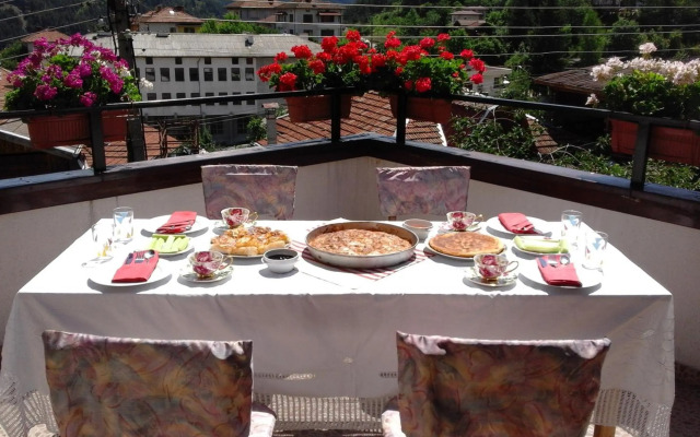 Къща за Гости Солакови **