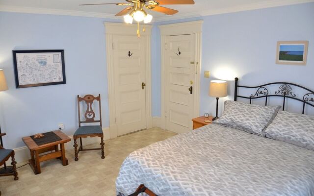 Island Home Bed & Breakfast