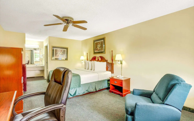 All-Movie Hotel