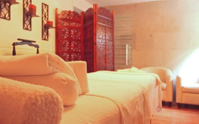 La Reserva Suites