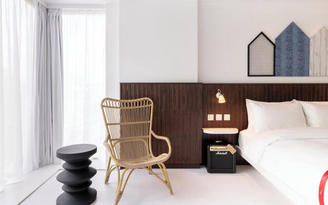 Ruby Zoe Hotel London