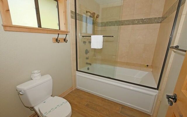 596 Danube Drive 3 Bedroom Home by RedAwning