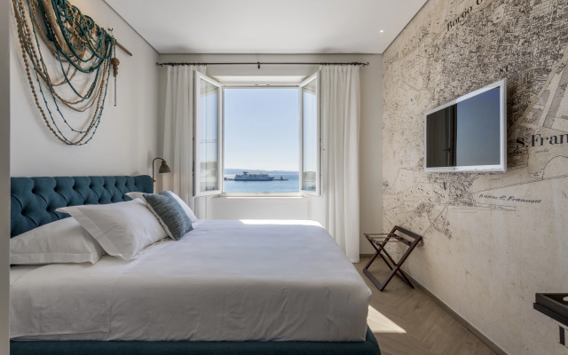 Seaview Luxury Retreat