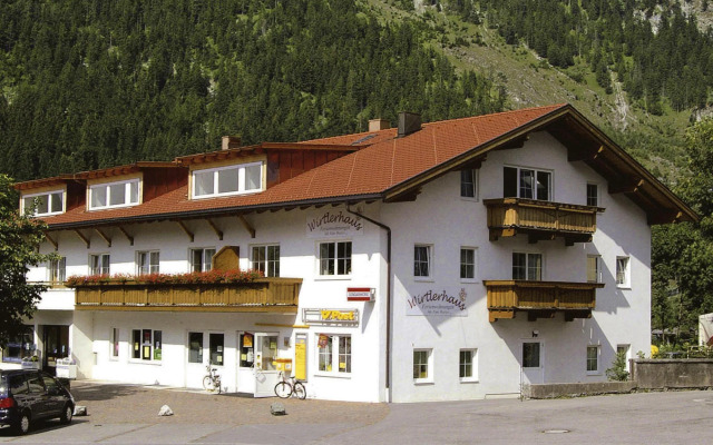 in Bichlbach with 1 bedrooms and 1 bathrooms