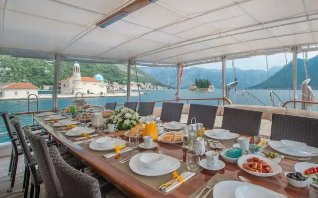 Dm Yachting - 7 Night Cruise Sun-Sun