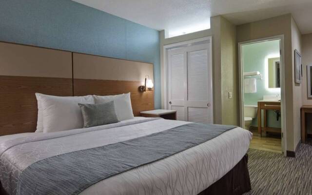 Best Western Carlsbad by the Sea