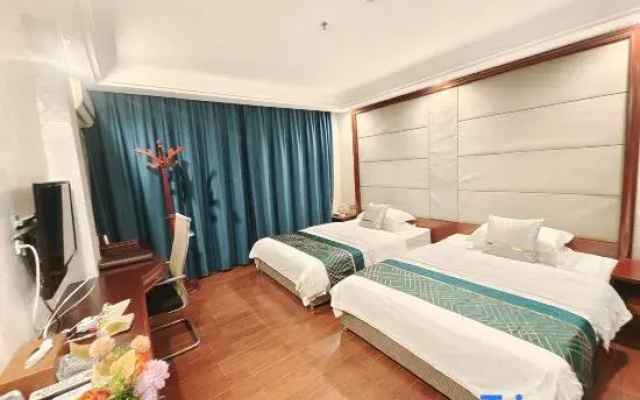 Sunday Business Hotel