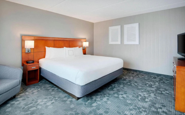 Courtyard by Marriott Savannah Midtown