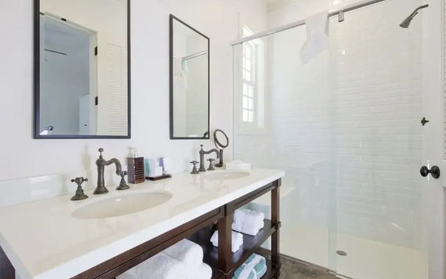 French Leave South Beach Dogtrot Villa 2 Bedroom Villa