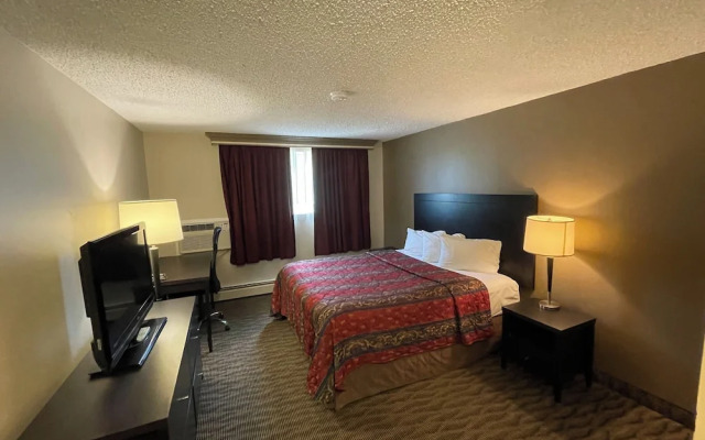 ALMAC HOTEL Lac La Biche