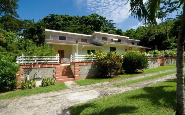 Kingsville Apartments