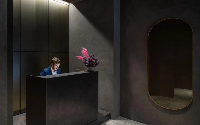 Hotel Scenario