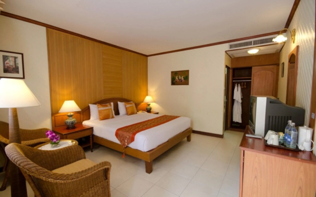 S Lodge Pattaya (formally known as Sabai Lodge)