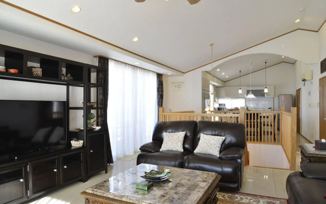 Maeda Biru House