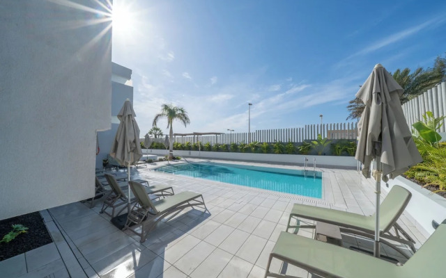 Relaxia Beverly Suites